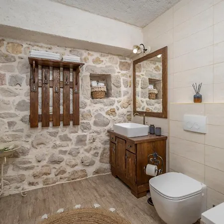 Jerolim Villa *