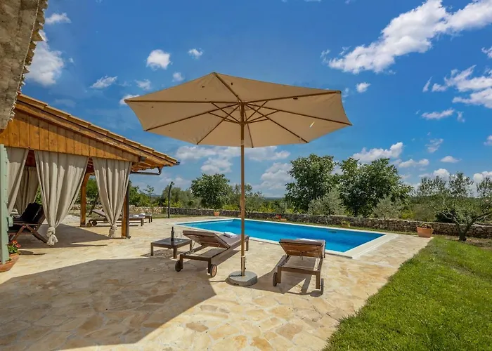 Jerolim Villa *