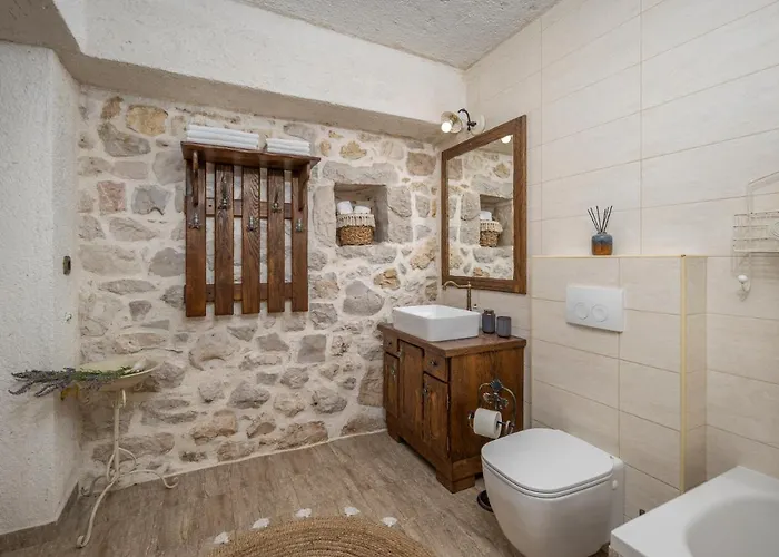 Jerolim Villa *